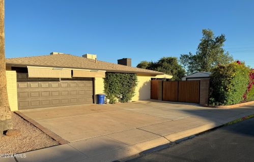 4149 Caron St, Phoenix, AZ 85051-3230