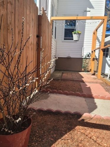 4 Estabrook St, Royalston MA  01331-3515 exterior