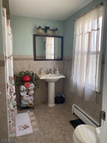 25 Columbus Ave, Belleville NJ 07109-2018 exterior