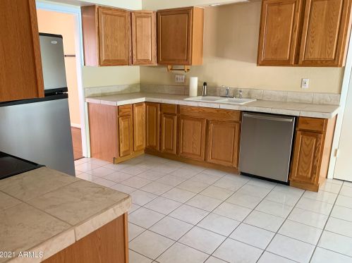 3826 Cholla St, Phoenix AZ  85029-3142 exterior