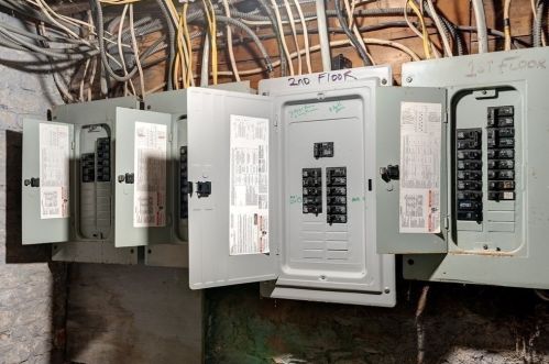 16 Harlow St, Worcester MA 01605-3321 exterior