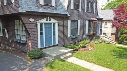 117 Mount Vernon St, Newton MA 02465-2559 exterior