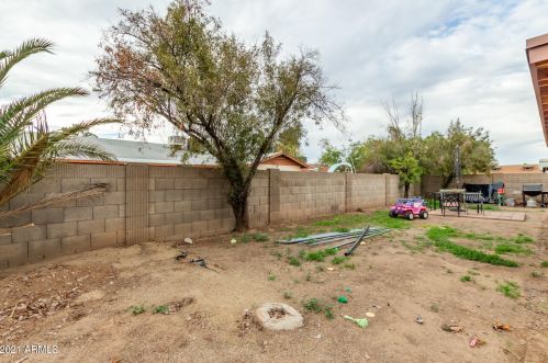 3026 75 Dr, Phoenix AZ 85033-3704 exterior