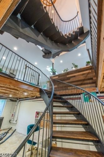 440 Stonetown Rd, Skyline Lakes NJ  07456-1200 exterior