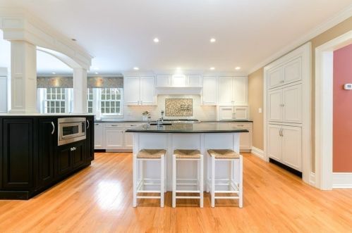 8 Captain Thomson Ln, Hingham MA 02043-3459 exterior