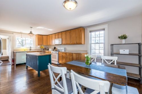 399 Mt Vernon St, Dedham MA 02026-3631 exterior