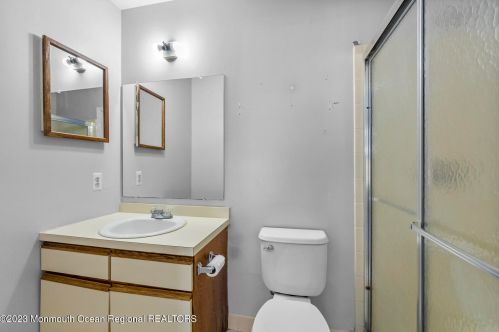 118 Joan Ct, Jackson Twp NJ 08527-2366 exterior