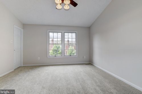 5038 Southern Star Ter, Columbia MD 21044-1293 exterior