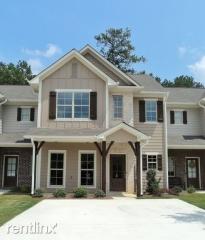 2560 Ridgemont Dr, Birmingham AL  35244-1246 exterior