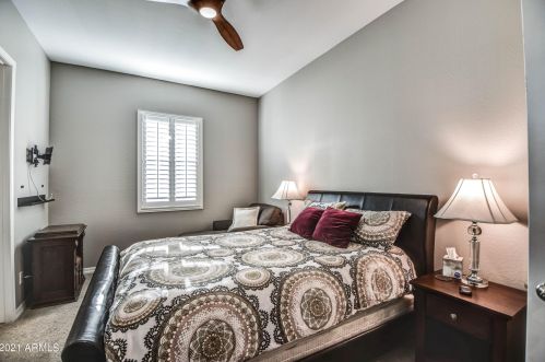 7911 30th Way, Phoenix AZ 85016-8927 exterior