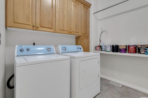 948 White Pne Way, Sandy UT exterior