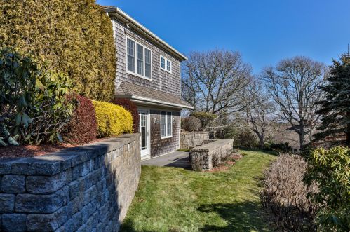 230 Skyline Dr, Chatham MA 02633-1720 exterior