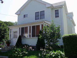 20 Clinton St, Newton, MA 02458-1212