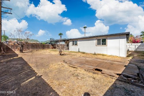 3937 Cypress St, Phoenix AZ 85006-1726 exterior