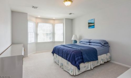 50 Deanna Dr, East Hanover NJ 07936-3208 exterior