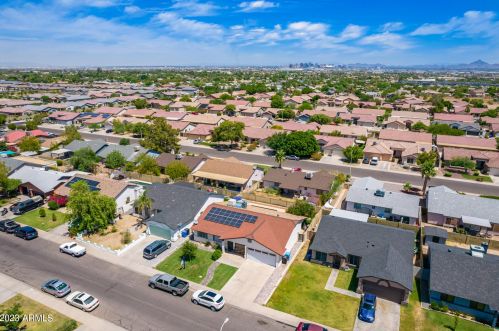 1444 Carson Rd, Phoenix AZ  85041-6711 exterior