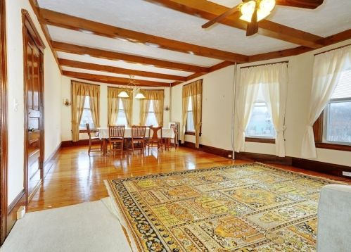 488 Park Ave, Worcester MA 01610-1223 exterior