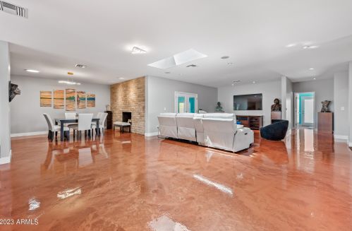 16030 43rd St, Phoenix AZ  85032-4126 exterior