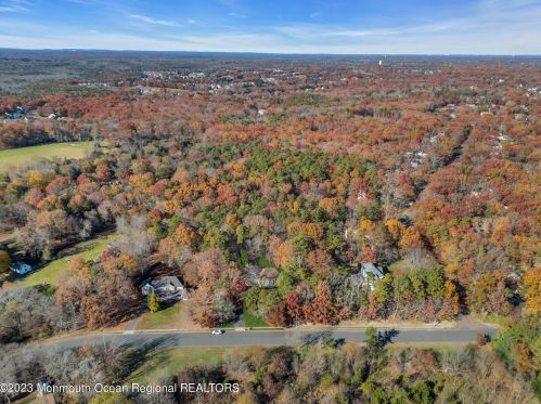 6 Pitney Ln, Jackson Twp NJ 08527-2933 exterior