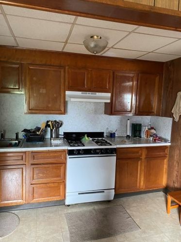 79 Bucknam St, Everett MA 02149-1213 exterior