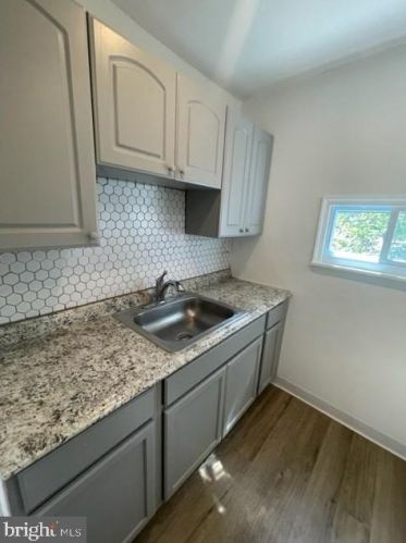 6222 Hazel Ave, Philadelphia PA  19143-2226 exterior