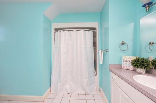 2276 Cedar St, Dighton MA 02715-1035 exterior