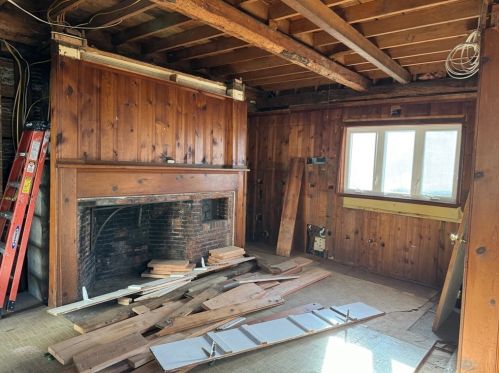 1307 Washington St, Braintree MA 02184-8623 exterior