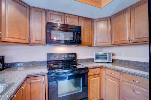 1120 Charleston Ave, Phoenix AZ 85032-9551 exterior