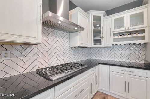 1665 Blaylock Dr, Phoenix AZ 85085-6324 exterior