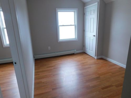 951 Rodman St, Fall River MA  02721-3947 exterior