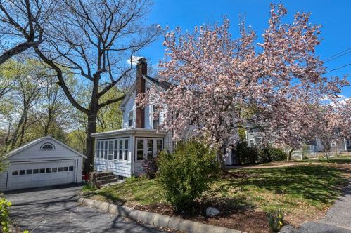 57 Circuit Rd, Dedham, MA 02026-3605