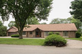 220 Tyler St, Washington, IA 52353-1102