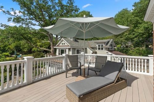 20 Phillips Ave, Rockport MA  01966-1144 exterior