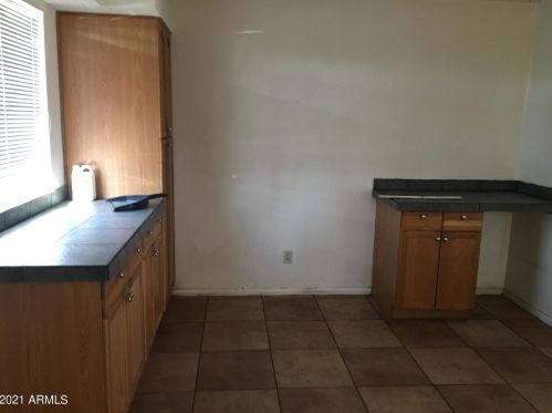 3701 Dunlap Ave, Phoenix AZ 85020-3024 exterior