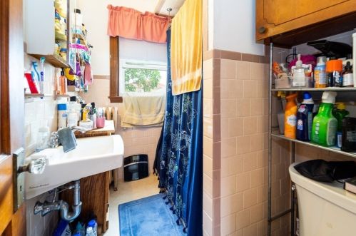 38 Granite St, Taunton MA 02780-3019 exterior