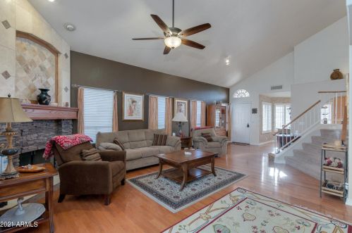 18623 43rd St, Phoenix AZ 85050-8769 exterior