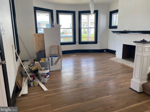 46 Hopkins St, West Deptford, NJ 08096-2424