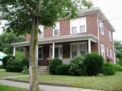 141 Linwood Ave, Newton, MA 02460-1428