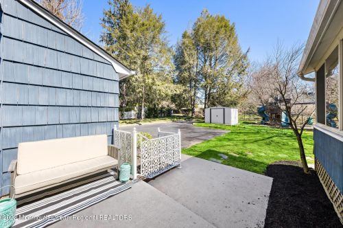 450 Branch Ave, Little Silver NJ  07739-1111 exterior