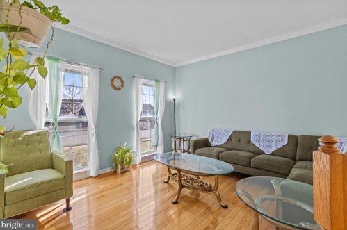 13 Equestrian Dr, Burlington NJ 08016-3065 exterior