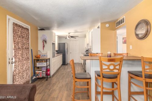 3851 63 Dr, Phoenix AZ 85033-5204 exterior