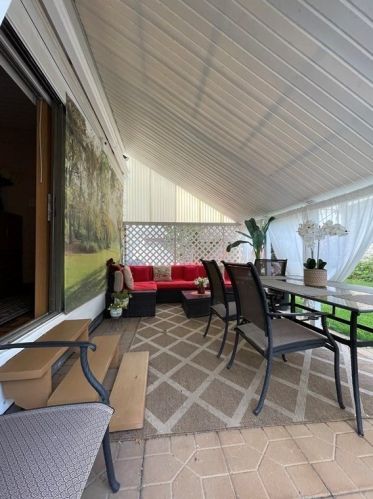 73 Harlem St, Worcester MA 01610-2161 exterior