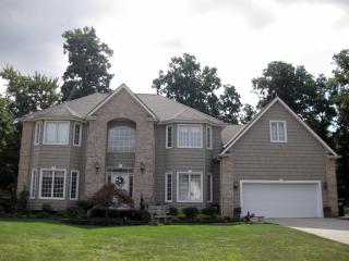 519 Longspur Rd, Cleveland OH  44143-3719 exterior