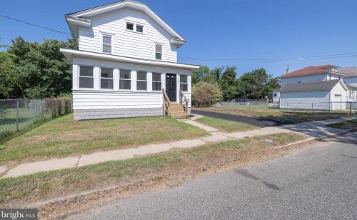 1022 Penn Line Rd, West Deptford NJ 08066-1075 exterior