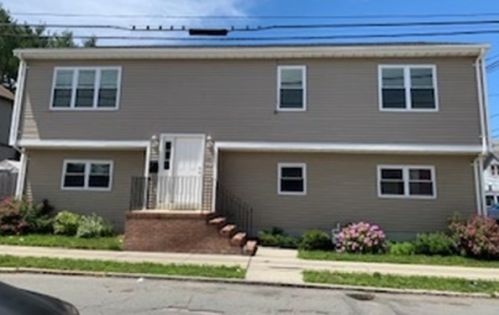 535 2nd St, New Bedford, MA 02744-1717