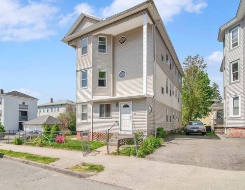 19 Almont Ave, Worcester MA 01604-3002 exterior