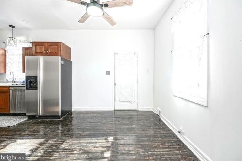 313 Elm St, West Deptford NJ 08093-1336 exterior