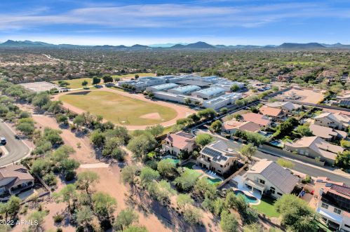 22209 41st St, Phoenix AZ  85050-6898 exterior