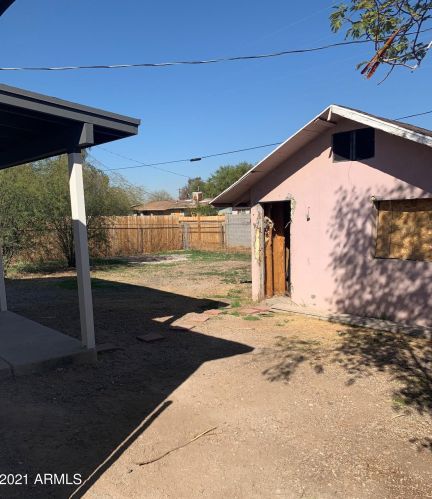 1332 Chambers St, Phoenix AZ 85040-4106 exterior