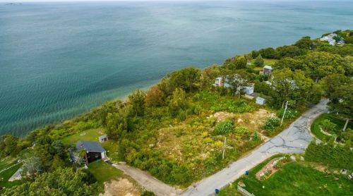 120 Bay Shr Dr, Plymouth MA 02360-2005 exterior